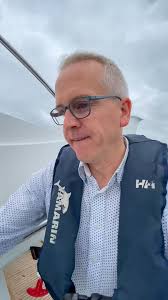 Asking Price £99,950… 2008 Cranchi Zaffiro 34 with Twin Volvo Penta D4  260HP Sterndrives… In beautiful condition throughout. Only 698 hours