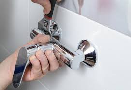 Have you realized that your old bathtub faucet handle is not working well? How To Change A Bathtub Faucet Badeloft