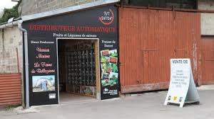 A Samer La Ferme De Bellozanne Partage Son Distributeur Avec D Autres Producteurs Locaux