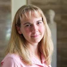 Jennifer Ewald's Instagram, Twitter & Facebook