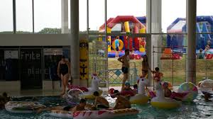 Au CÅur Du Mois D Aout Weppes Land A Attire Les Familles A La Piscine D Herlies