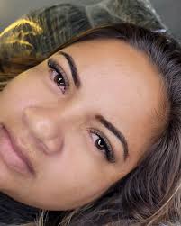 O combo perfeito 🩷 Cílios por @tatilobocilios e sobrancelhas por Maura Lima  Sobrancelhas