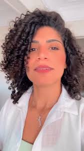 كل update في حياتك بيشيل ناس ويضيف ناس…, زي فنجان قهوة مر بس بتفوق. ☕🔁