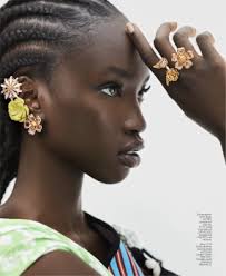 US Elle January 2019 : Jennifer Aniston by Zoey Grossman