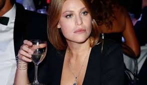 Berlusconi e la lario si sono separati nel 2009 ed hanno divorziato nel 2014. Barbara Berlusconi E Incinta Quinto Figlio In Arrivo Meteoweek