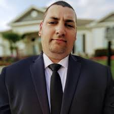 Why did the Warehouse Italian restaurant permanently close?