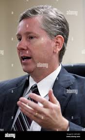 Maricopa County Attorney Andrew Thomas talks about resigning from his  current post in order to run for Arizona attorney general Friday, April 2,  2010, in Phoenix. Thomas submitted his resignation Thursday as
