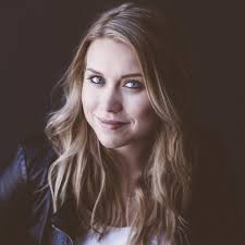 Oktober 2018 … wieder online nach hackerangriff 15. Sarah Fischer Senior Producer Senior Kundenberater Im Bereich Motion Camao Ag Xing
