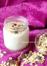 Le Muesli Est Un Melange De Cereales Auquel On Ajoute Des Fruits Secs Vous Le Trouvez Tout Simplement Au Rayon Petit En 2020 Recette Yaourt Muesli Yaourt Fait Maison