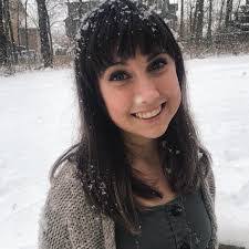 Lisa Degroot's Instagram, Twitter & Facebook