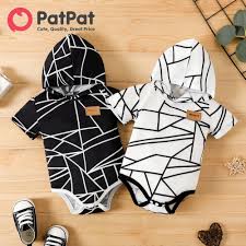 PatPat Baby Boy/Girl Badge Detail Allover Geo Print Hooded Short-sleeve  Romper | Lazada PH