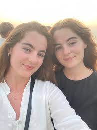 Hi everyone! My names Mia and I've just arrived from the UK looking for  some part time work (approx 15-20hrs a week). My experience includes: ——  3/4 years of hospitality experience including