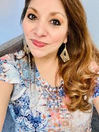 Thanks Jessica Levinson Stahl! I love my new earrings 💕 they are super  cute 😊