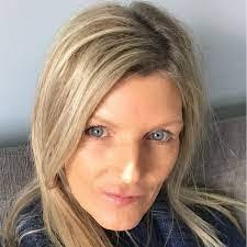 Susan Winterton's Instagram, Twitter & Facebook