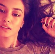 Courtney Eaton talking about Akilah 🩸🐝✨️ #yellowjacketsthebloodhive  #yellowjacketsthebloodhivegroup #YellowjacketsShowtime #Yellowjackets  #yellowjacketscharacters #yellowjacketscast #entertainment #courtneyeaton  #lottiematthews #akilah