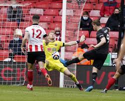 The gunners have been linked to a plethora of players in recent weeks as they look to build on a disappointing season by their standards and both sander berge and now aaron ramsdale have been linked with moves to the emirates stadium as a result. Sheffield United S Aaron Ramsdale Receives England Call And A Potential Pay Rise The Star