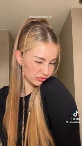 Mariah Stout's Instagram, Twitter & Facebook