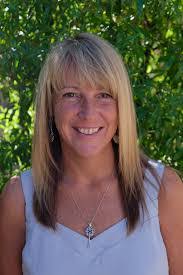 Shelley Lacy's Instagram, Twitter & Facebook