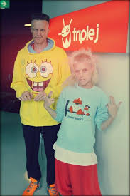 Die Antwoord Please Don T Take Me For A Poes Die Antwoord Looks Shows Figurinos
