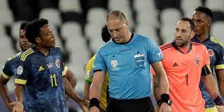 © afp (oficial) néstor pitana en un partido fifa. As N9699tbq9m