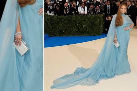 Những Chiếc Túi Xách Đẹp Nhất Thảm Đỏ Met Gala 2017 – CHIP.VN