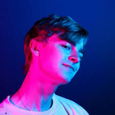 Chase Wheeler's Instagram, Twitter & Facebook