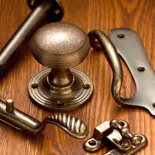 Located in london, muswell hill b&b is a family run bed and breakfast, offering free wifi. Quality Door Handles Door Knobs Cabinet Handles Window Fittings And Ironmongery To Buy Online