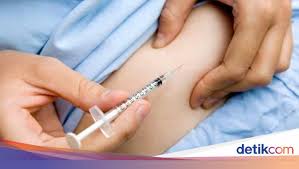 Pertama, jika selama haid tak kunjung datang terdapat ciri kram pada perut bawah kram perut yang disebabkan implantasi embrio umumnya terasa lebih ringan daripada kram perut yang biasa anda alami selama pms. Kenapa Haid Tak Kunjung Datang Pasca Kb Begini Penjelasan Ahli