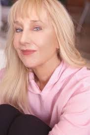 Tracy Lynch's Instagram, Twitter & Facebook