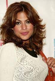 13 Hairstyles Every Popular Girl Had In Early 2000s High School Photos 2000s Hairstyles Early 2000s Hairstyles Haircuts For Wavy Hair