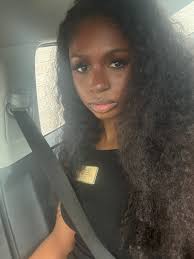 Please make some pretty photos of me im 6'3