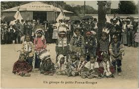 Carel Freres Ed Un Groupe De Petits Peaux Rouges Jardin Zoologique D Acclimatation De Paris Carte Postale 19 Zoo Humain Peaux Rouges Jardin Zoologique