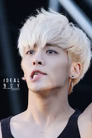 Kim Jonghyun Love Him With Blonde Silver Hair Jonghyun Shinee Jonghyun Shinee