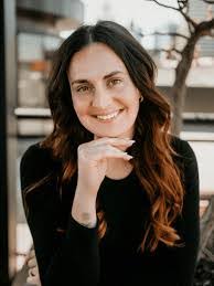 Janice Duda's Instagram, Twitter & Facebook