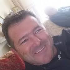 Darren Roy's Instagram, Twitter & Facebook