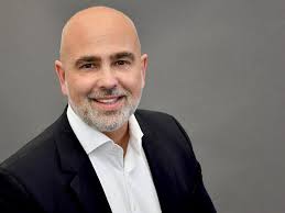 Neuausrichtung der Vertriebsorganisation: Frank Führer wird Sprecher der  Geschäftsführung des Modernen Zeitschriftenvertriebs MZV