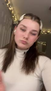 Justin Pelfrey's Instagram, Twitter & Facebook