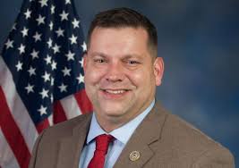 With town hall looming, Garrett making his mark