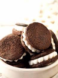 Well, a large size of this treat is packing more than 900 calories and has more sugar than you would get from 28 oreo cookies. Recette Facile Oreo Maison
