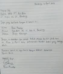 Surat izin tidak masuk ini masuk kedalam surat resmi yang ditujukan kepada pihak sekolah sebagai instansi resmi, maka dari itu ketika menulis surat harus menggunakan bahasa yang baku serta efektif. Contoh Surat Izin Sakit Sekolah Smp Gawe Cv