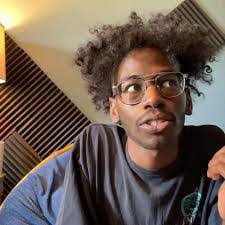 Alexander Kumar's Instagram, Twitter & Facebook