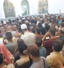 استمعت نيابة المرج لأقوال شهود العيان في مشاجرة المرج، والتي أسقطت قتيلين و٥ مصابين، وقال شهود العيان، إن المشاجرة بدأت أمام عصارة السوهاجي، حيث نشبت بين صاحب العصارة وبائع جائل، لرفض صاحب العصارة تواجد البائع أمام. Xf9hyynvvu8ajm