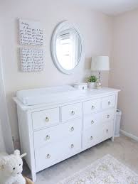 Cool 53 Simple Yet Stylish Ikea Hemnes Dresser Ideas For Your Home Https About Ruth Com 2017 08 26 53 Simple Yet St Ikea Baby Baby Dresser Nursery Baby Room