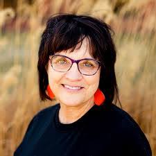 Debra Holman's Instagram, Twitter & Facebook