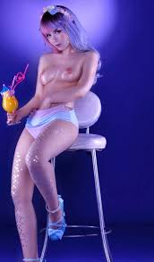 Confira essas Fotos dessa Novinha Linda parecendo uma Boneca.