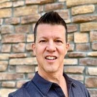 Laura Tkach's Instagram, Twitter & Facebook