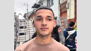 Kevin Franco Chamorro estudiante del Instituto Manizales, ganador del  programa becas Argos￼