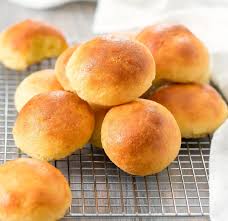 Keto sandwich bread this low carb yeast bread is soft and fluffy but it only has 5.4 net carbs per slice. Keto Bread Rolls Kirbie S Cravings