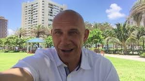 VISI PAS DARIŲ OVERLINGĄ