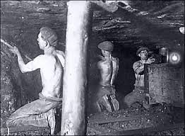 Coal Miners At Work Coalmines Coal Mining Coal Miners Coal Mining Coal